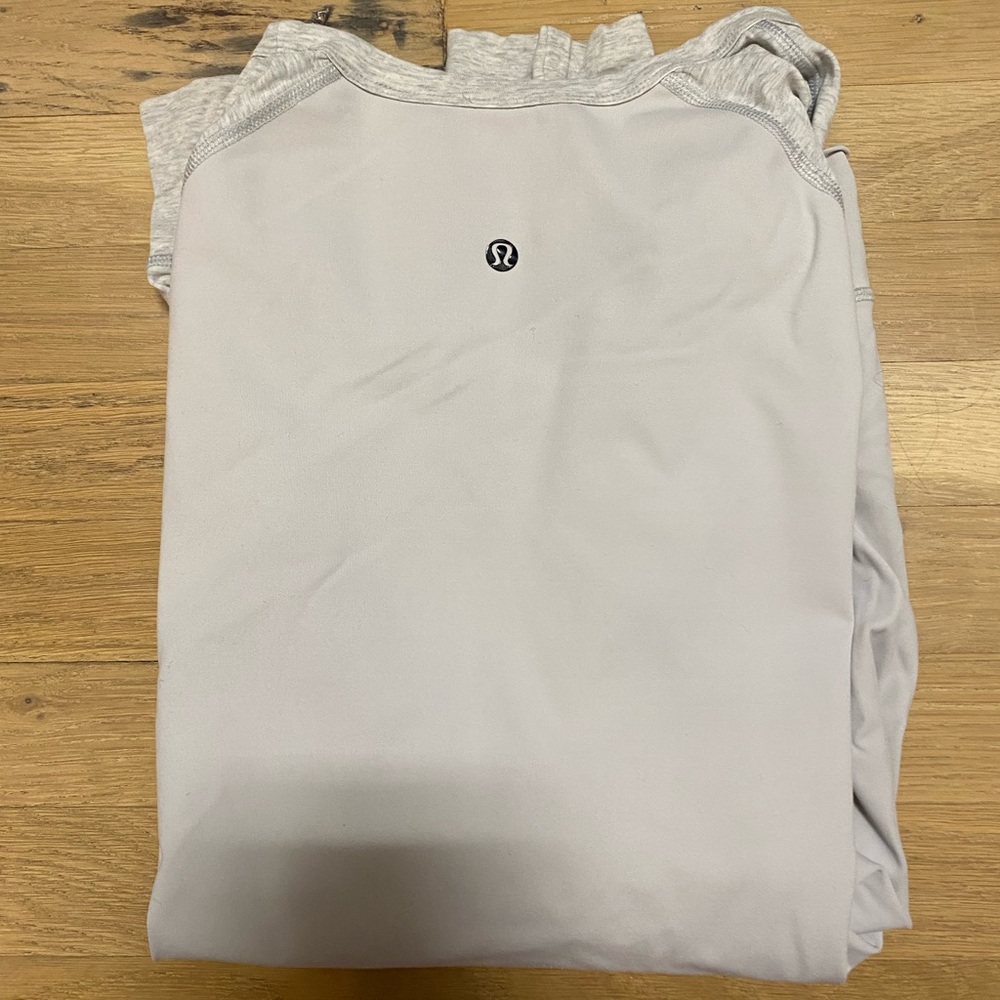 Lululemon lightweight sweatshirt/longsleeve